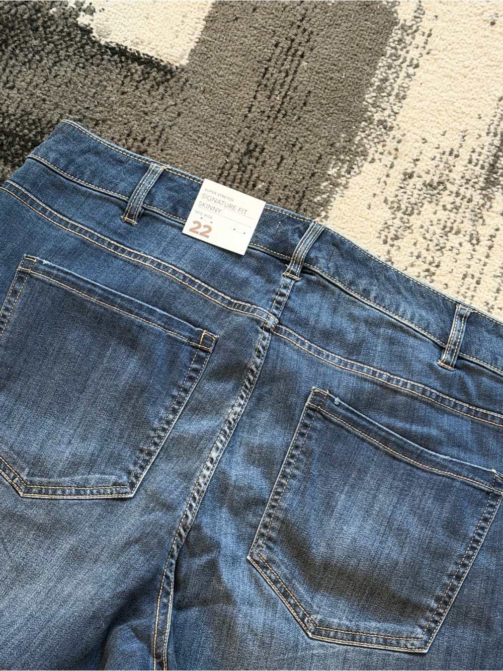 Lane Bryant ripped leopard patterned jeans - Picture 5 of 7